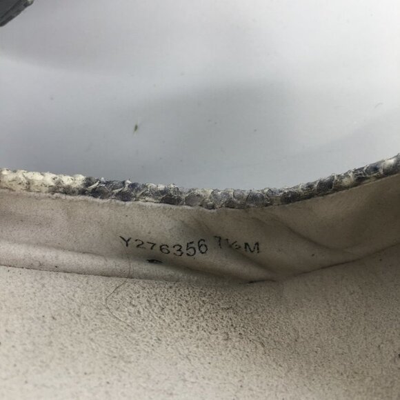 Stuart Weitzman Gray Snake Embossed Leather Scrunch Ballet Flats  7 1/2 M - Picture 6 of 10
